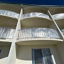 Exterior-Painting-Pismo-Beach-Landmark-Hotel 1